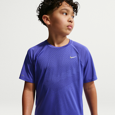Nike Stride Big Kids' Dri-FIT Short-Sleeve Top. Nike.com